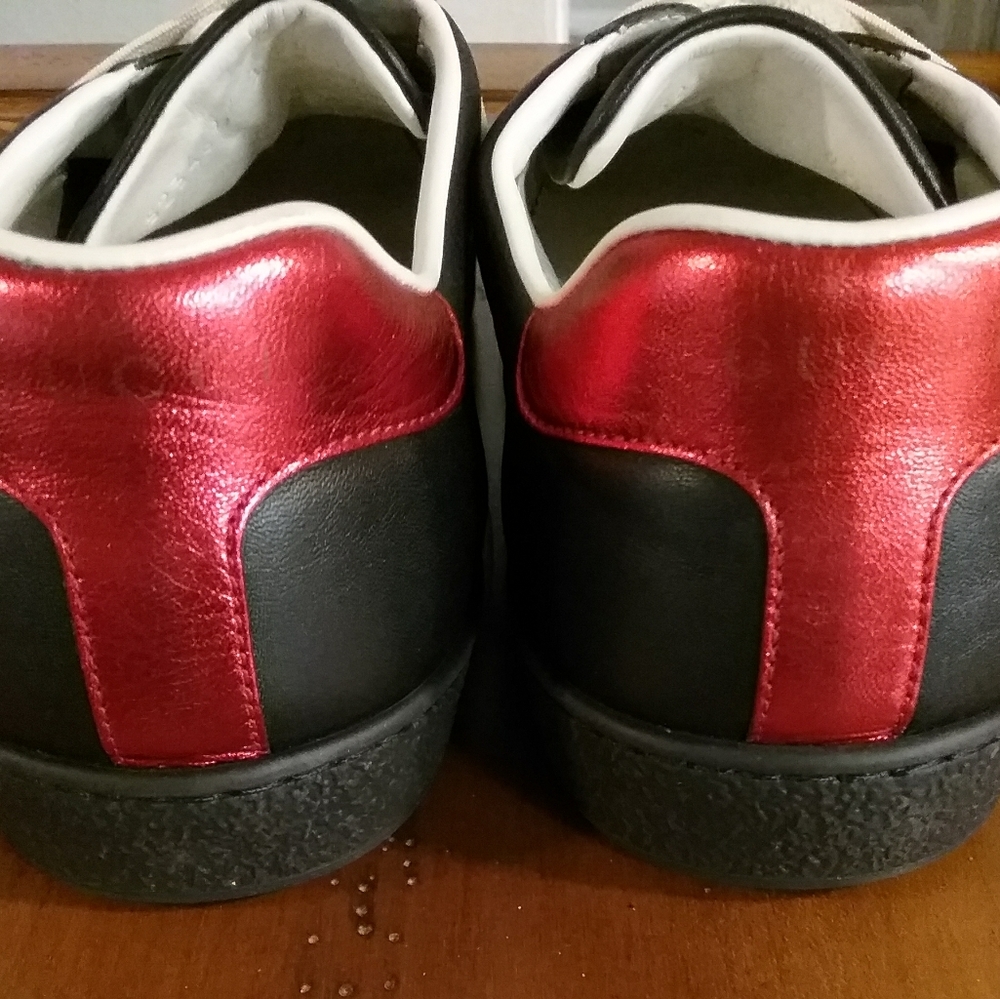Authentic Men's Gucci Ace Stripe Leather Sneakers - Picture 4 of 7